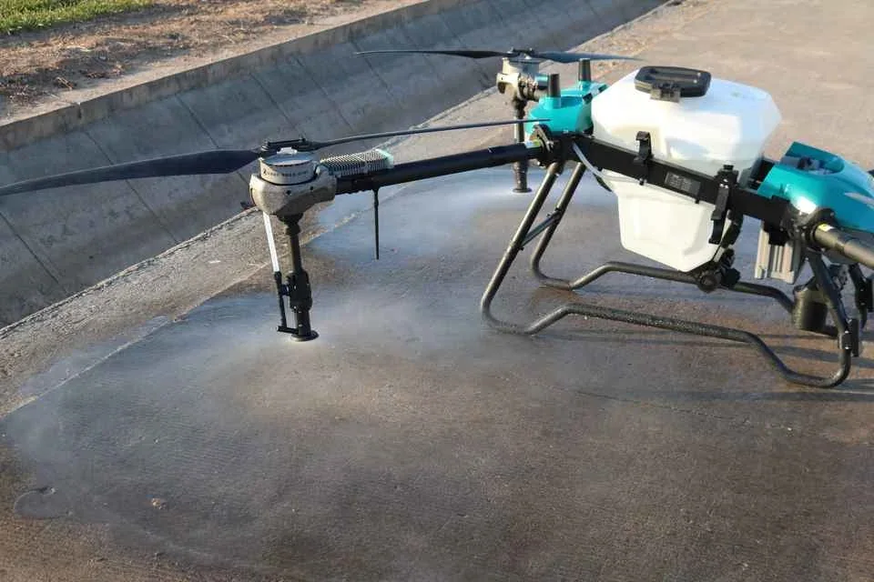 JT-80 spray nozzle and tank plumbing photographed during a wet test run